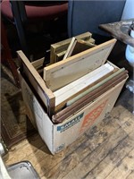 Box o Picture Frames