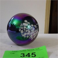 HOUSE OF GLOBAL ART PAPERWEIGHT  2 1/2"