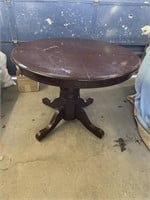 Pedestal table