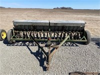 John Deere drill, Good condition, works great