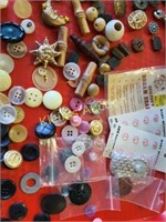 large lot of vintage & antique buttons