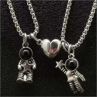 2pc matching magnetic Astronaut necklace set