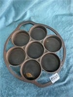 Vintage Lodge Cast Iron Biscuit Pan