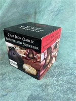 Charcoal Companion Cast Iron Garlic Roaster