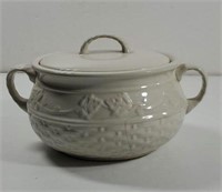 Vintage  Celebrating Home Stoneware Basket Weaved