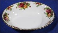 Royal Albert "Old Country Roses"  Oval Bowl