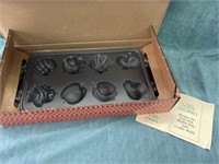 Classic Gourmet Cast Iron Harvest Muffin Mold