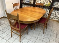 Oak Kitchen Table, 4 Chairs, 2 Leaves