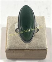 Unmarked Green Stone Ring Size 7