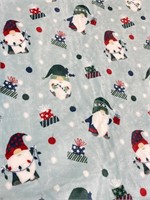 Member’s Mark Christmas Gnome Throw Blanket