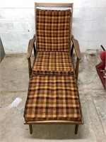 Plaid Upholstered Wood Frame Reclining Chair