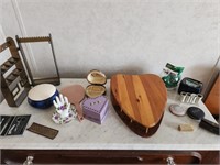 Dressing Table ware. Jewelry Holders. Compacts.
