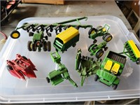 John Deere diecast toys. Miniatures ERTL more