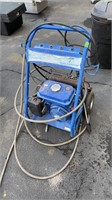 2000PSI PRESSURE WASHER