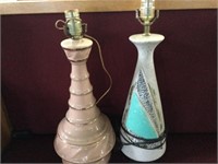 SET OF TWO VINTAGE LAMPS