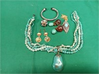 Southwest turquoise style jewelry