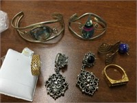 ASSORTED JEWELRY