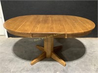 Oak Dining Room Pedestal Table W/Leaf