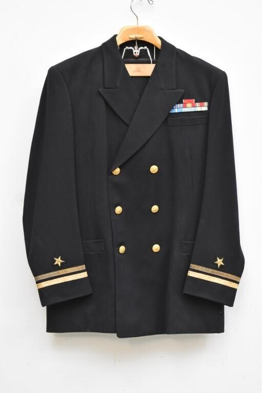 US Navy Lieutenant Dress Uniform of Fred E Bazlen