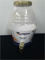 New 1.5 gallon plastic beverage server