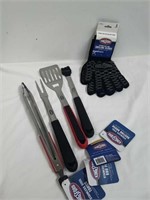 New Kingsford BBQ tools and gloves
