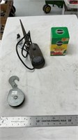 Miracle gro, outdoor lawn light ( untested),