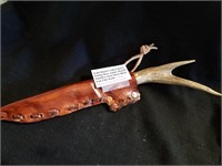 Solid handcrafted hand-fitting deer antler handle
