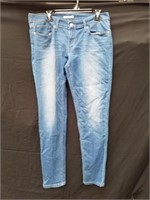 Levi's skinny jeans size 30