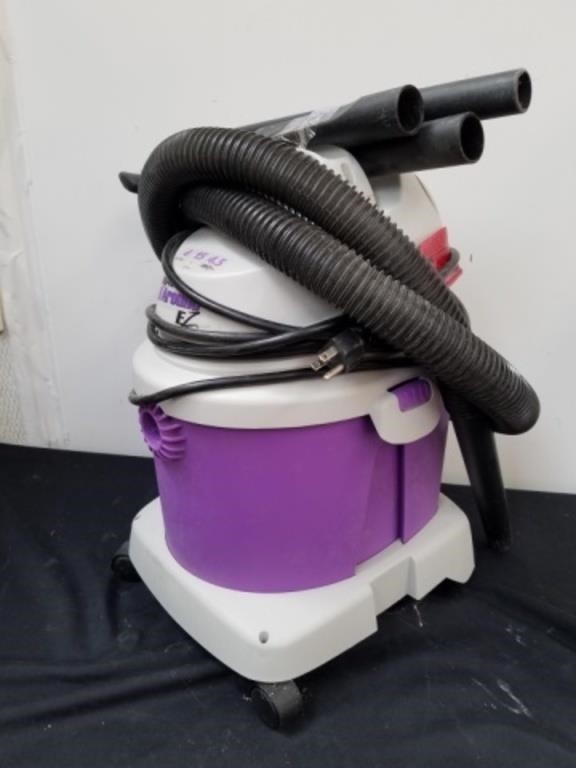 4 gallon Shop-Vac all around with attachments