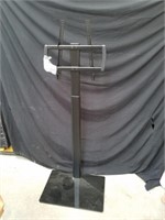 Adjustable floor standing TV mount with Hardware