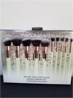 New Elle Deluxe Total Eye and face makeup brush