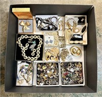 Mixed Costume Jewelry Lot - Brooches, Earrings
