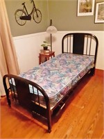 Twin / King Trundle Bed Convertible