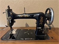 Davi Sewing Machine
