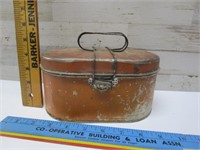 VINTAGE LUNCH TIN