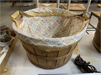 BASKET WITH LINER