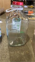 GLASS GALLON MILK CONTAINER W/LID & HANDLE