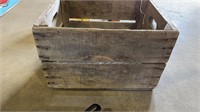 ANTIQUE WOOD CRATE "GRAND VIEW ORCHARD"