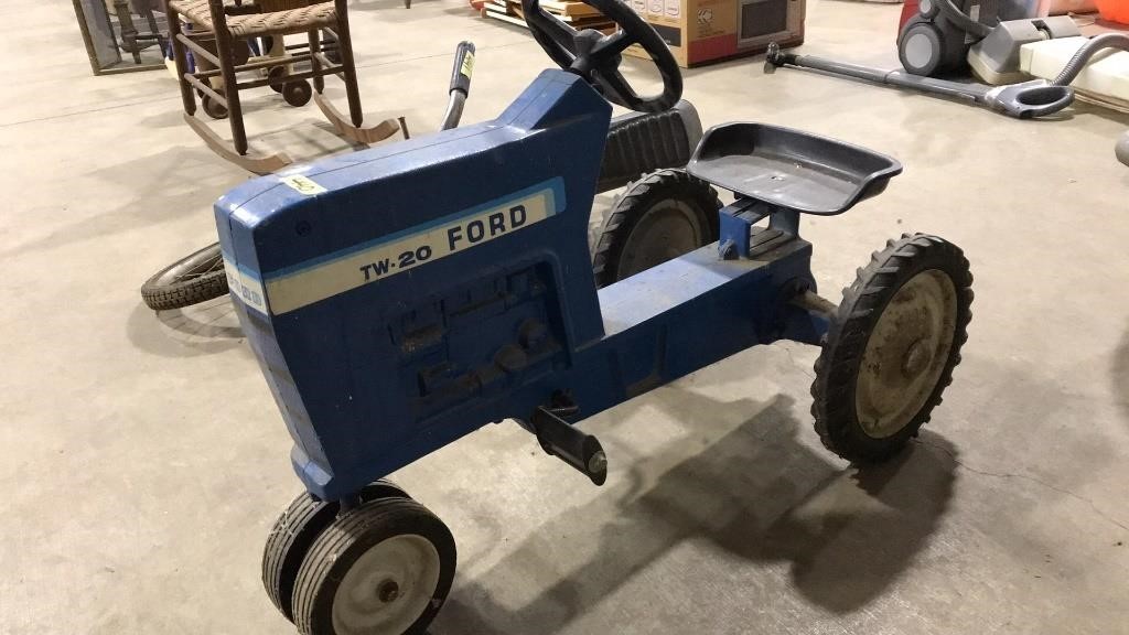 BLUE FOR TW 20 YOUTH TOY TRACTOR