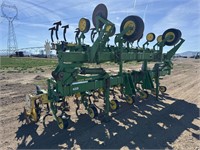 John Deere 875 12 Row Cultivator