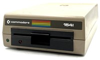 Vtg. Commodore Model 1541 Single Drive Floppy Disk