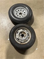 Assortment of rims with tires, total of 2 tires