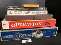 Retro Vintage Board, Card Games.