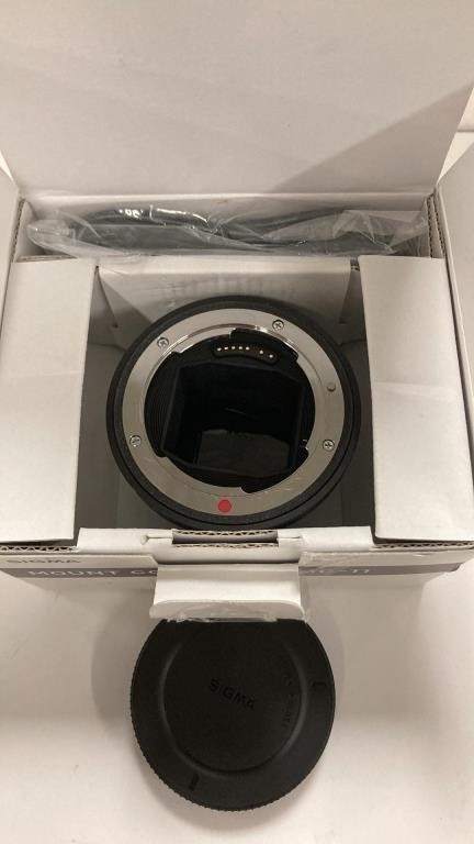 Sigma Mount Converter MC-11 for Use with Canon
