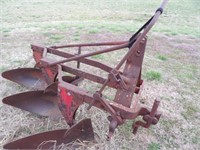 Massey Ferguson 3 bottom plow