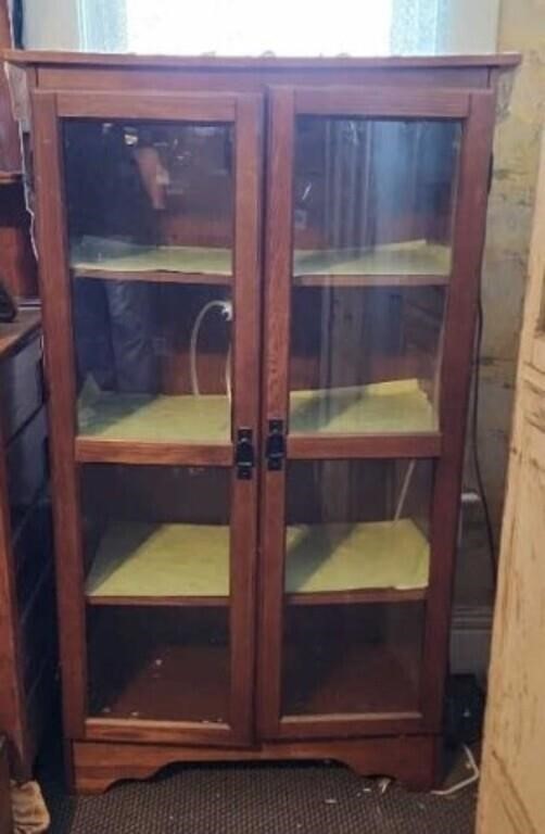 54 x 32 x 16 Glass Frond Display Cabinet