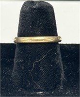 14KT Gold Band.