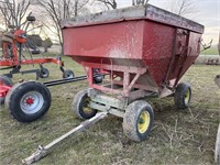 Kilbros 350 Gravity wagon w/ John Deere running