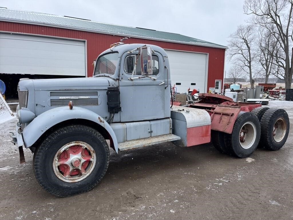 1952 White Super Power tandem axle truck