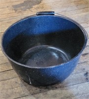 VTG Black Enamelware Handled Basin Bowl